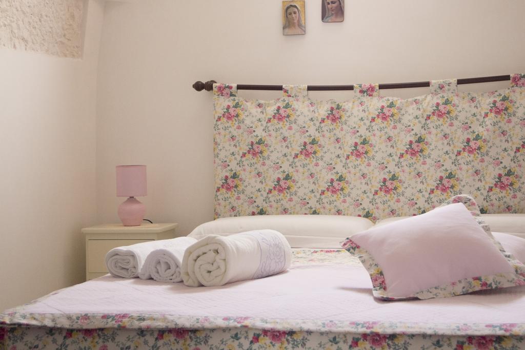 La Gazza Ladra Bed and Breakfast Alberobello Pokój zdjęcie